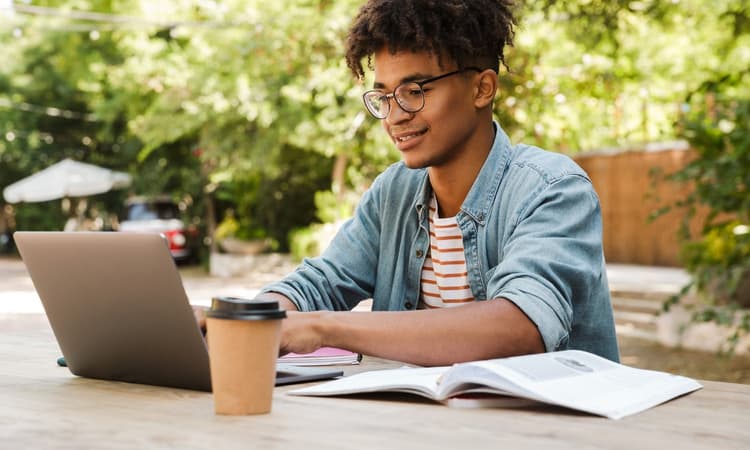 LoonZorg health insurance for international students in the Netherlands